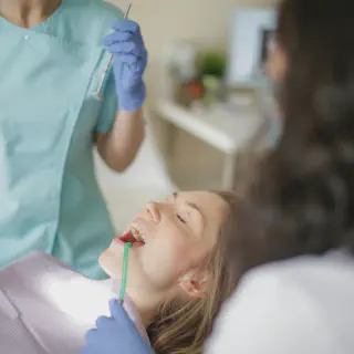 /img/25664-dental-checkups.webp