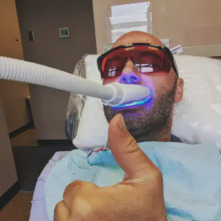 /img/25691-teeth-whitening-aftercare.webp