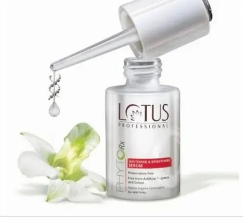 /img/25780-face-shop-whitening-serum-comparison.webp