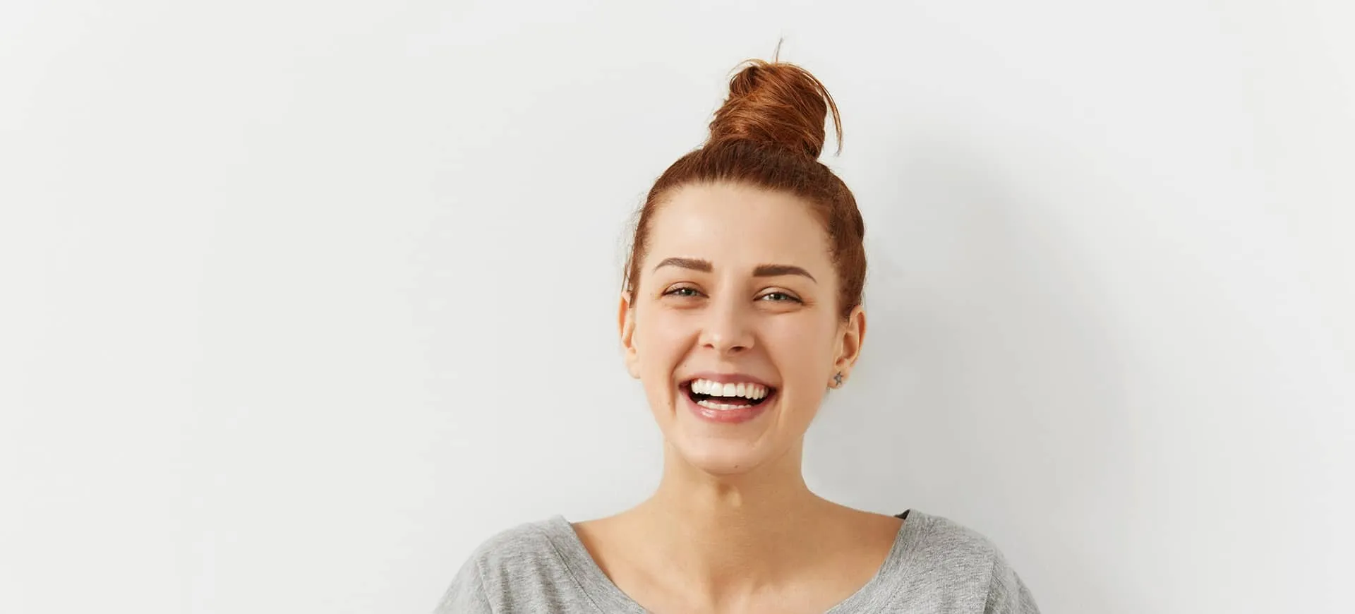 /img/25785-teeth-whitening-oral-hygiene.webp