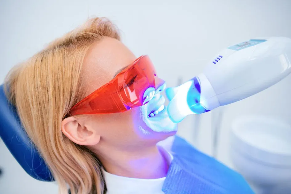 25800 teeth discoloration severity