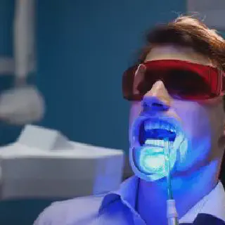 /img/25823-laser-teeth-whitening-nyc-8.webp