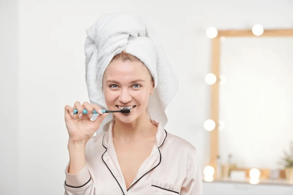 /img/25859-mouthwash-and-whitening.webp