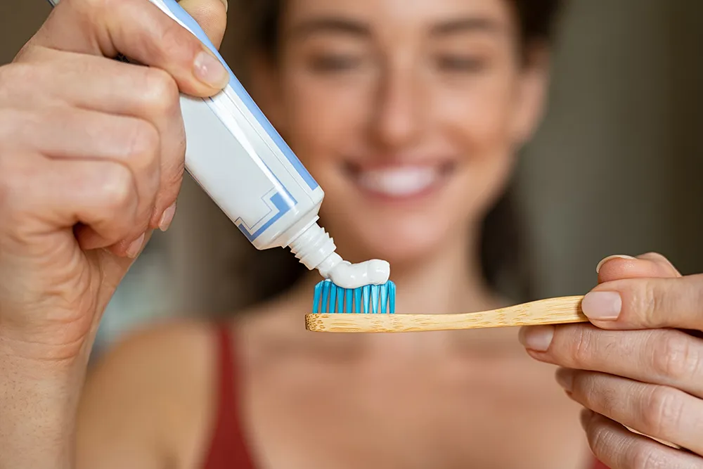 25868 bananas teeth whitening