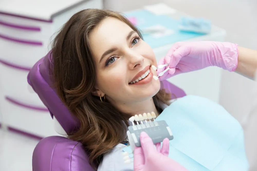 25876 maintaining white smile